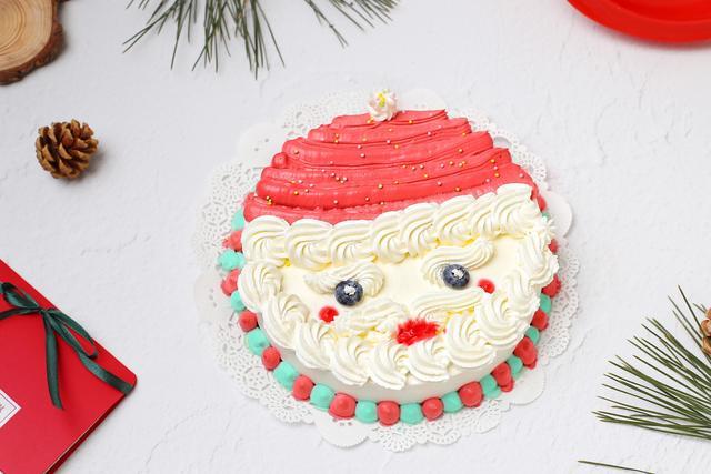 中国人也要过洋节，做个圣诞老人蛋糕，呆萌呆萌的，孩子老稀罕了