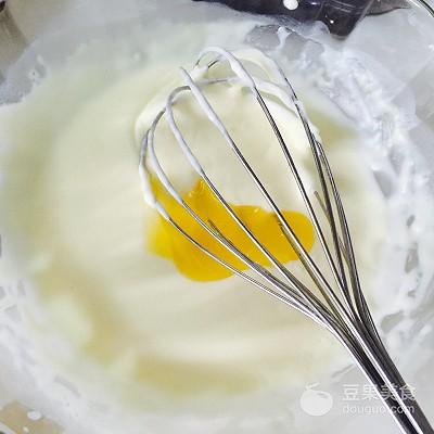 轻乳酪蛋糕（最爱的一种蛋糕口感，方子太棒啦）