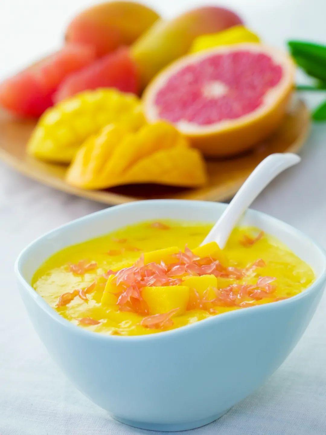 【芒果玫瑰切法】春日的浪漫，优雅不脏手，让你大口吃果肉！