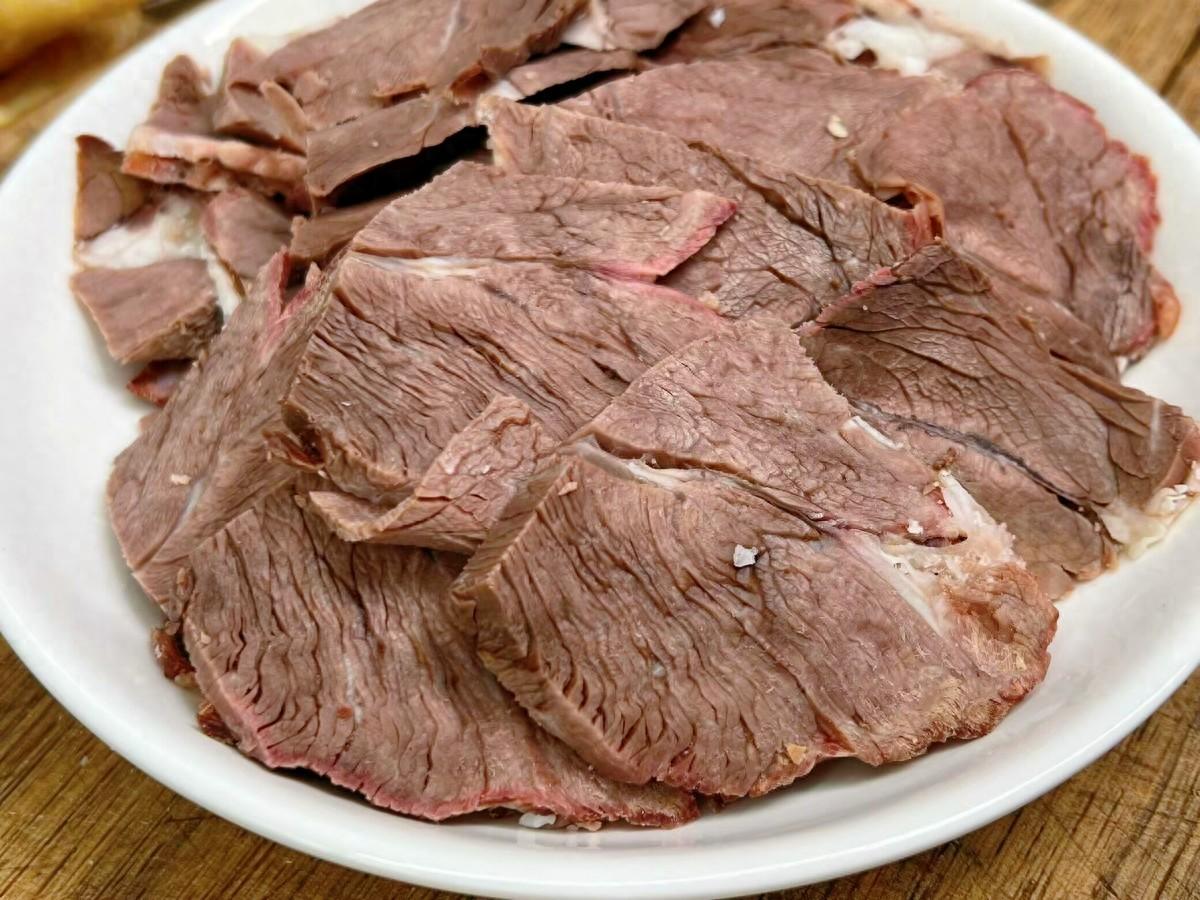 它是牛肉的“克星”，卤牛肉加一点，出锅软烂入味，没牙也能吃