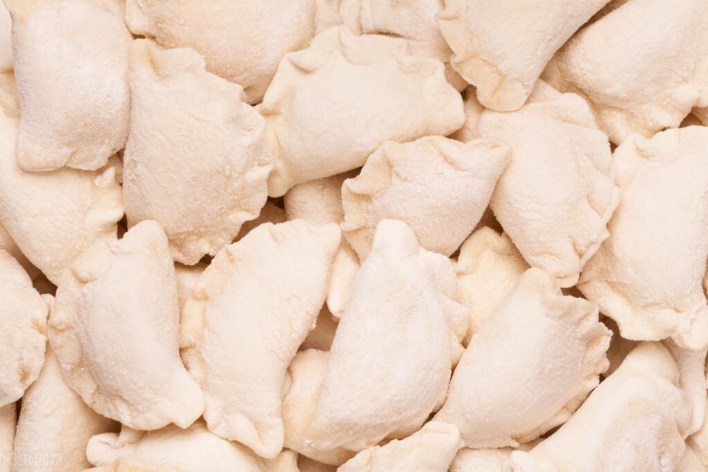 冻水饺时，放入冷藏室还是冷冻室？教你做法，不破皮不露馅