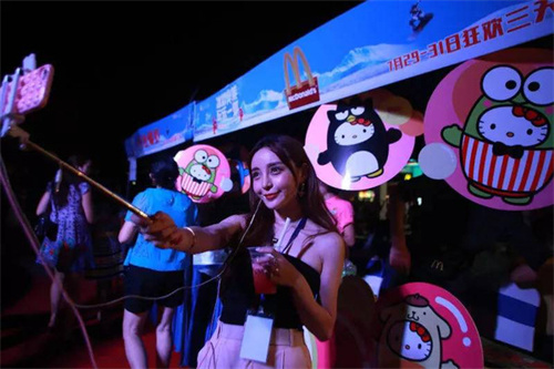 签字笔每天消毒四次、食堂1桌1人分批用餐……立春，成都这家工厂开工了