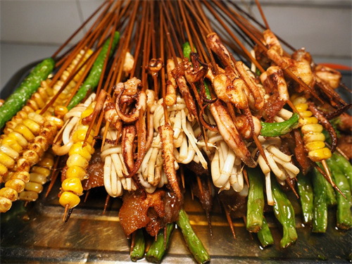 夏天必备糖水黄桃罐头